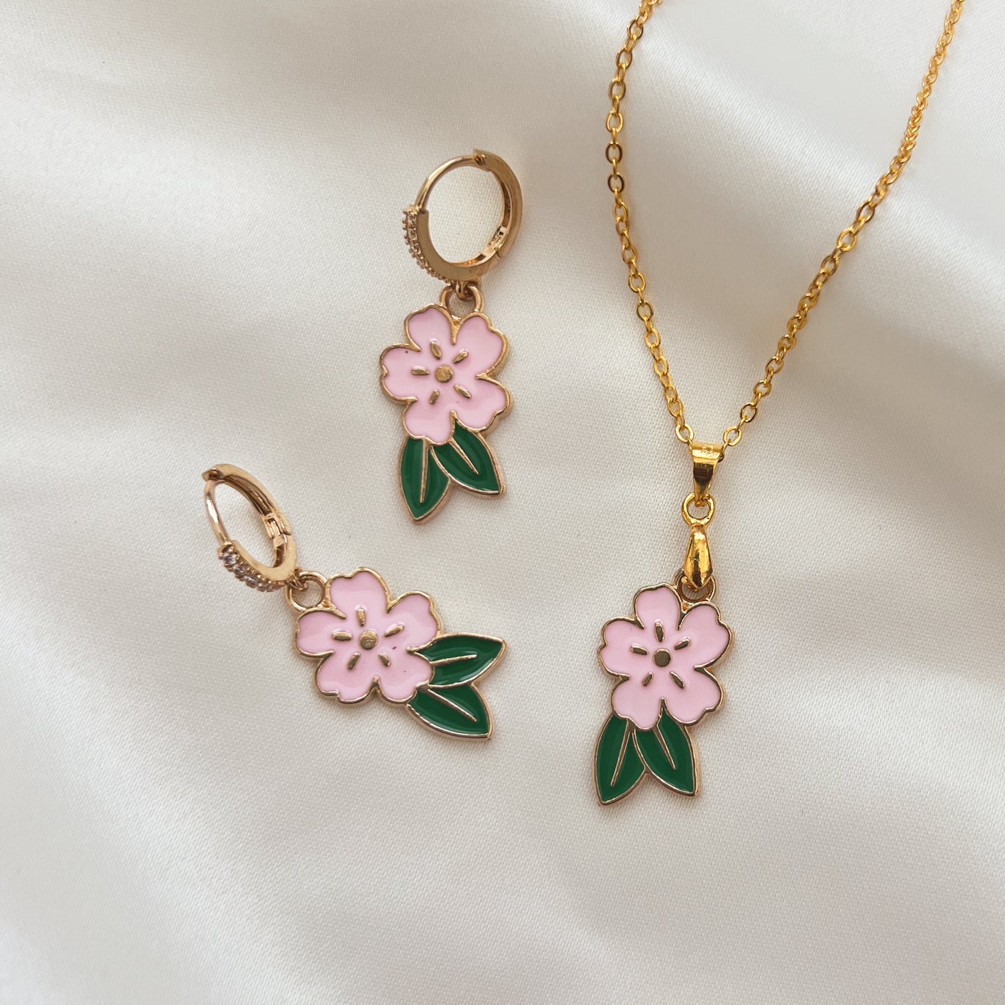 Kiana Flower Earrings