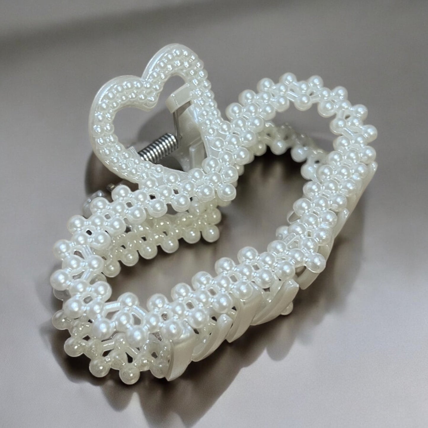 Pearl Heart Shape Hair Claw