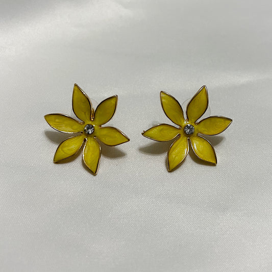 Ceri Yellow Flower Stud Earrings